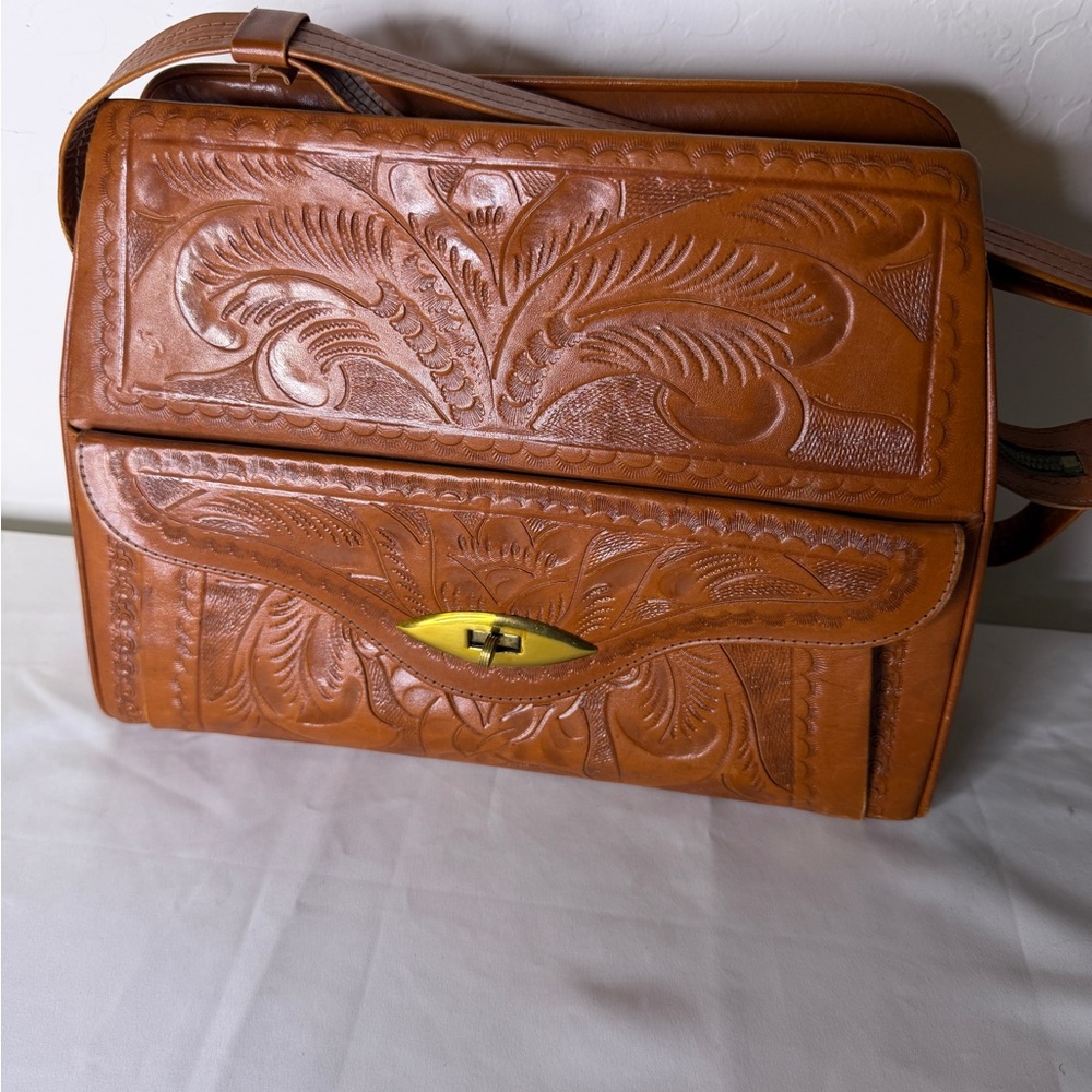 Flores Hand Tooled Leather Purse